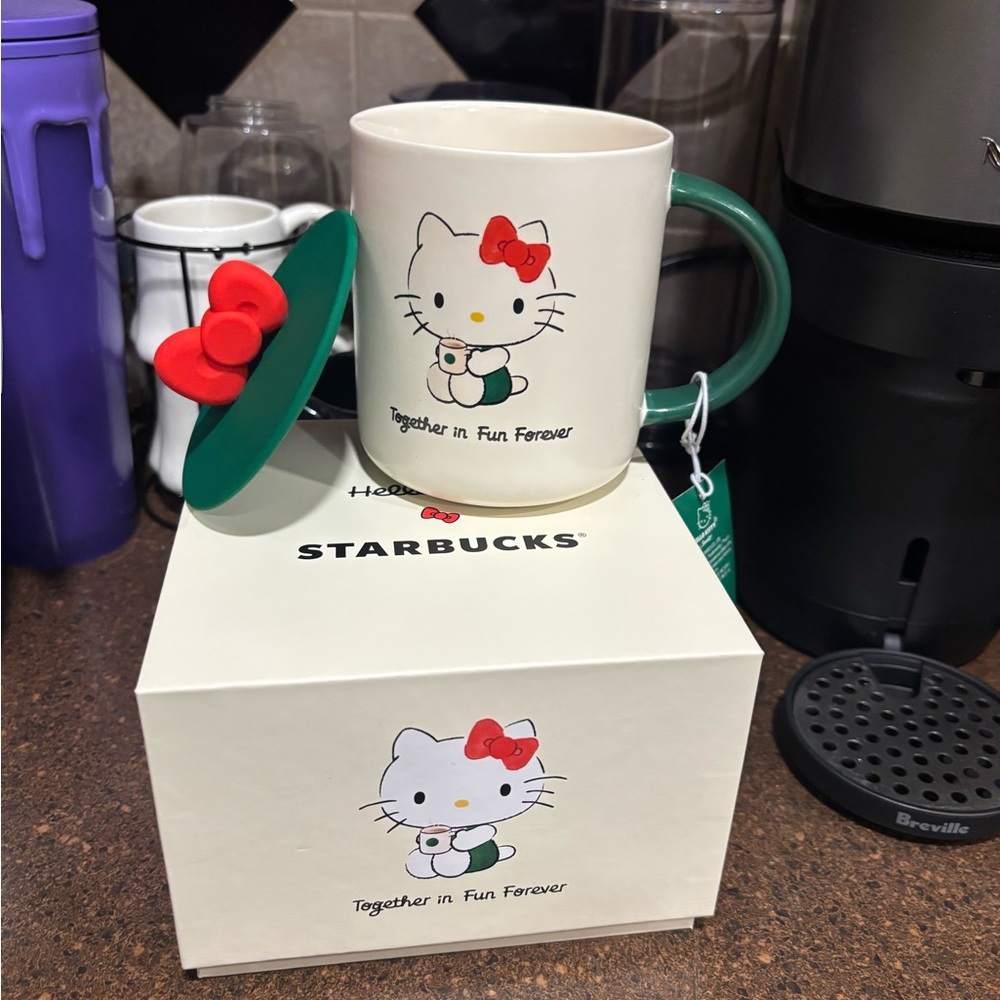 Starbucks X Sanrio Hello Kitty Mug with Red Bow silicone lid